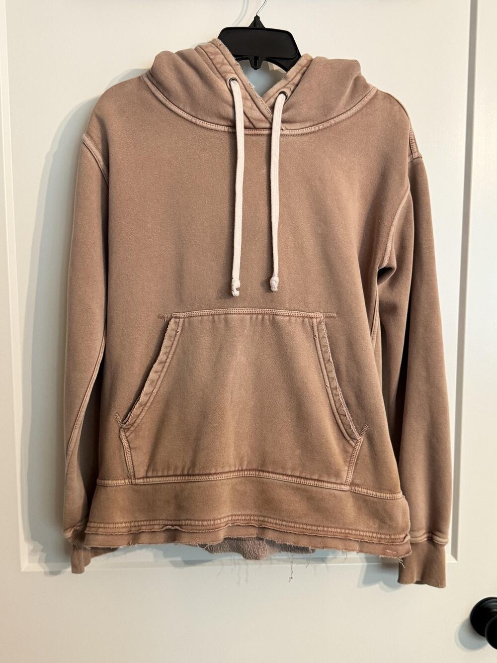We The Free Sweatshirt Sz XS Beige Fleece Hooded Kangaroo Pocket Pullover Soft